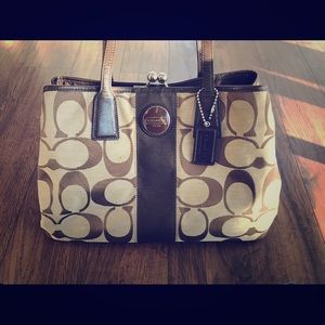 Large coach bag — unique!
